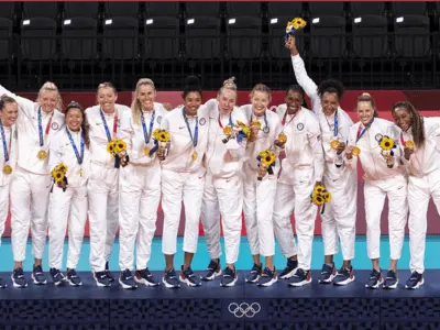 U.S._women___s_national_team_gold_medal_in_Tokyo-min.webp