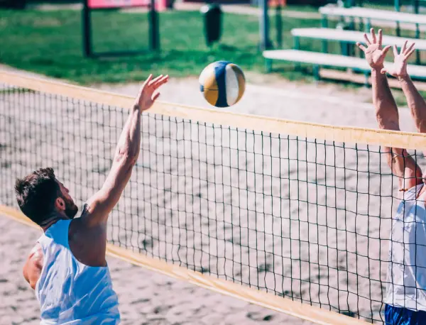 beach-volleyball-competition-2021-08-26-16-53-19-utc-min.webp