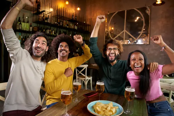 cheering_and_watching_sports-min.webp