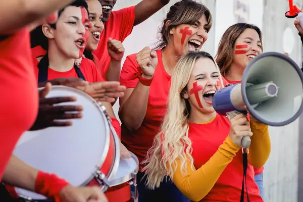 football_fan-min.webp
