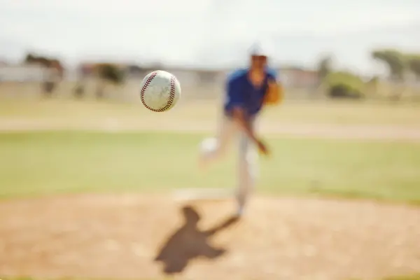 pitcher_throwing_ball-min.webp